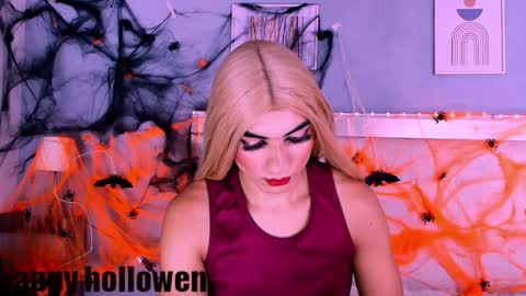 emily_castillo_1 online show from October 2025 05:27:02 AM