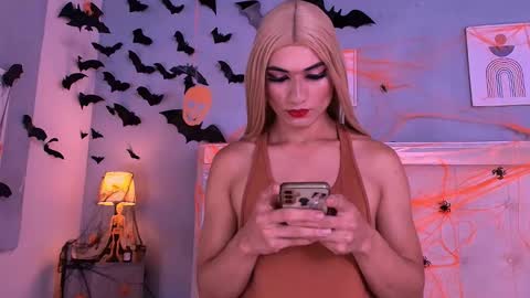 emily_castillo_1 online show from October 2025 05:41:02 AM