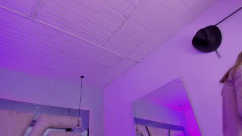 Emily online show from October 2025 11:17:01 AM