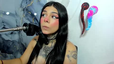 Snapshot of emily_evol chatting on July 2026 12:00:01 PM emily_evol online show from July 2026 12:00:01 PM