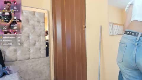 emily fox 3 online show from November 2025 08:09:01 PM