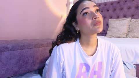 Emily online show from December 2025 07:07:01 PM