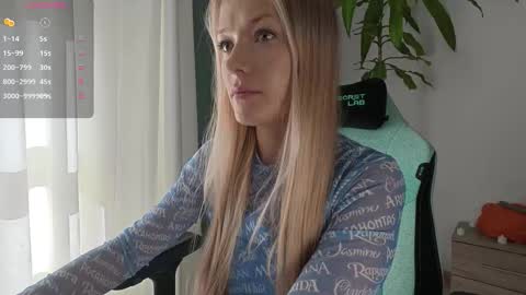 Emily online show from November 2025 10:26:02 AM