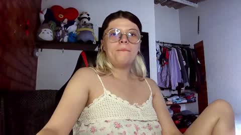 Julieta online show from January 2025 04:13:02 PM