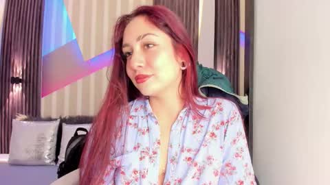 Snapshot of emily_layton chatting on November 2025 03:27:01 PM Emily online show from November 2025 03:27:01 PM