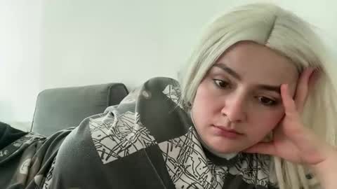 emily_morning_dew online show from March 2026 07:13:01 AM