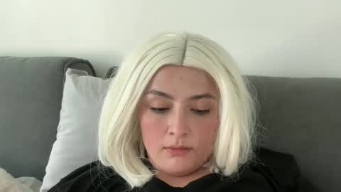 emily_morning_dew online show from March 2026 02:01:01 PM