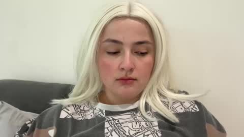 emily_morning_dew online show from March 2026 07:31:01 AM