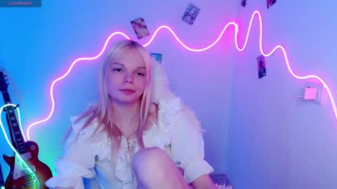 Snapshot of emily_nyaffe chatting on October 2025 04:52:01 PM Lia online show from October 2025 04:52:01 PM