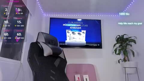 emily_palmeer online show from October 2025 09:28:01 AM