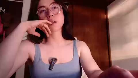 emily_pearl_ online show from September 2025 10:32:01 PM