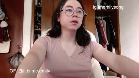 emily_pearl_ online show from May 2026 08:13:02 PM