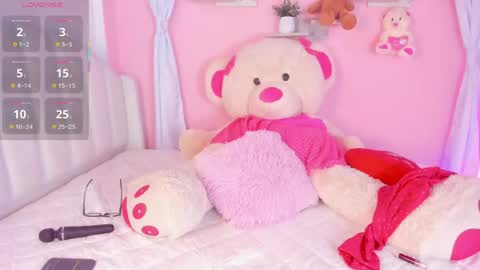 Emily online show from May 2026 06:32:03 AM