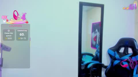 Snapshot of emily_rosse04 chatting on December 2025 07:53:02 PM online show from December 2025 07:53:02 PM