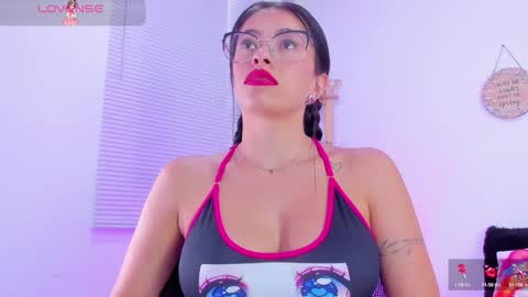 Snapshot of emily_sanderss1 chatting on February 2025 07:33:01 PM Emily online show from February 2025 07:33:01 PM