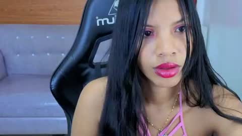 emily_smith_t online show from June 2026 07:47:01 PM