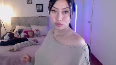 Emily  Swan online show from January 2025 07:28:02 PM