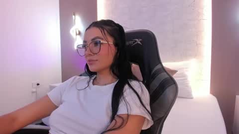 emily_tolson online show from March 2026 09:10:02 PM