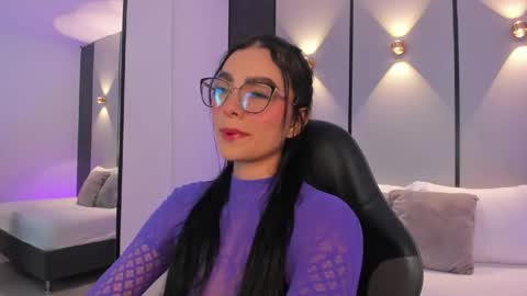 Snapshot of emily_tolson chatting on April 2026 07:50:02 PM emily_tolson online show from April 2026 07:50:02 PM