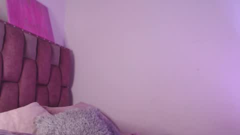 emily_w2 online show from May 2026 03:04:02 AM