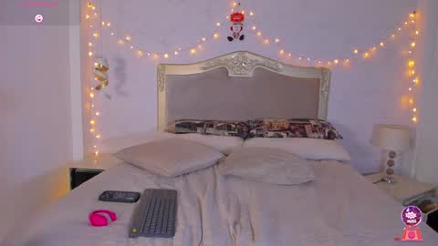 Emily online show from December 2024 05:37:01 PM