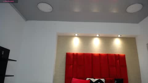 EMILY  online show from April 2026 08:17:01 PM