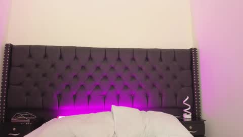 Snapshot of emilyevanss1_ chatting on December 2025 05:05:01 AM Emily online show from December 2025 05:05:01 AM