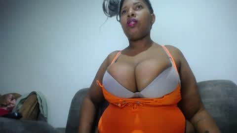 Snapshot of emilyhines__ chatting on May 2026 10:27:02 PM Emilyhines online show from May 2026 10:27:02 PM