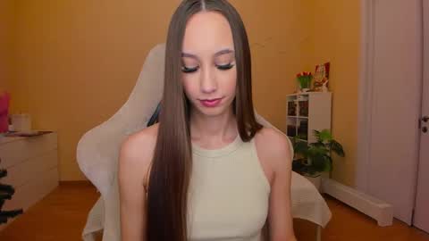 Snapshot of emilyhoston chatting on March 2025 09:05:02 AM Alina online show from March 2025 09:05:02 AM