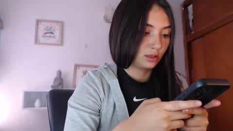 Snapshot of emilyjangcandy_ chatting on February 2025 03:09:02 PM Emily Jang online show from February 2025 03:09:02 PM