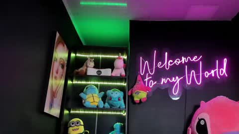 Emily Jhonson online show from March 2025 06:33:01 PM