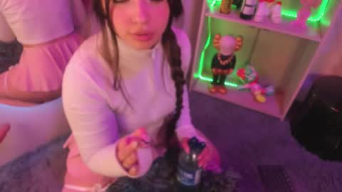 VALEEEN online show from December 2024 06:57:02 PM