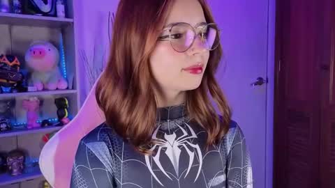 VALEEEN online show from December 2025 04:56:01 PM