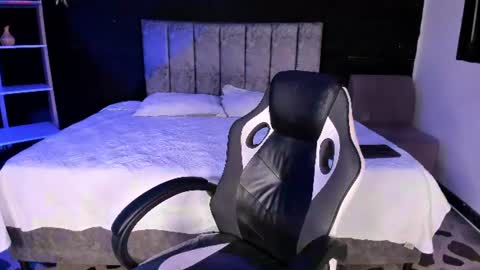 Snapshot of emilymora1_ chatting on June 2026 04:52:02 AM emilymora1_ online show from June 2026 04:52:02 AM