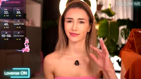 Snapshot of emilyraymont chatting on November 2025 06:12:02 AM Emily online show from November 2025 06:12:02 AM