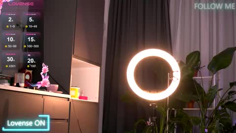 Snapshot of emilyraymont chatting on November 2025 02:24:01 AM Emily online show from November 2025 02:24:01 AM