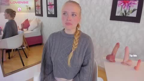 Summer 3 online show from February 2025 10:17:02 AM