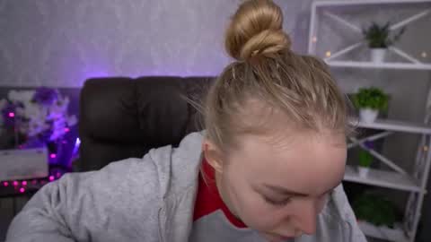 Snapshot of emilysunshines chatting on November 2025 07:30:02 AM MY NAME IS Emily WELCOME EVERYONE I WILL BE HAPPY TO GIVE YOU WHAT YOU HAVE DREAMED OF FOR SO LONG online show from November 2025 07:30:02 AM