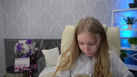 Snapshot of emilysunshines chatting on November 2025 07:19:01 AM MY NAME IS Emily WELCOME EVERYONE I WILL BE HAPPY TO GIVE YOU WHAT YOU HAVE DREAMED OF FOR SO LONG online show from November 2025 07:19:01 AM