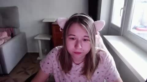 Snapshot of emilyway chatting on June 2026 09:29:01 AM emilyway online show from June 2026 09:29:01 AM