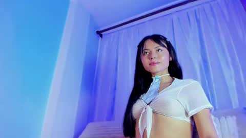 Snapshot of emilywithe_ chatting on June 2026 11:53:02 PM online show from June 2026 11:53:02 PM