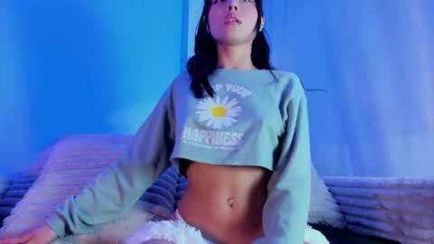Snapshot of emilywithe_ chatting on July 2026 11:29:01 PM online show from July 2026 11:29:01 PM