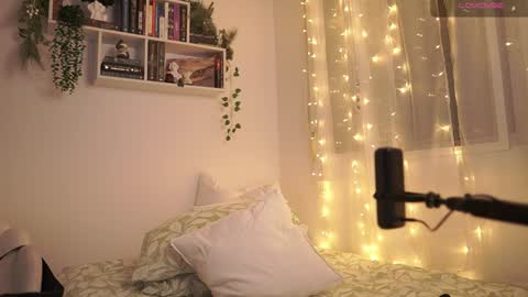 IG thickemmsss online show from December 2024 09:56:01 PM