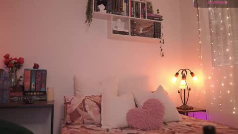 IG thickemmsss online show from September 2025 05:01:02 PM