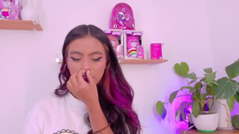 Emily Bank online show from April 2026 08:06:02 PM