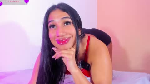 emilyy_walker online show from April 2026 12:43:02 PM