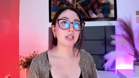 Emilyy Watson online show from February 2026 06:26:01 AM