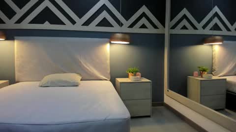 Snapshot of emilyzahar chatting on November 2025 11:20:02 AM Emily online show from November 2025 11:20:02 AM