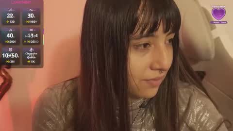 Snapshot of emitaa17228 chatting on October 2025 08:33:01 PM emma online show from October 2025 08:33:01 PM