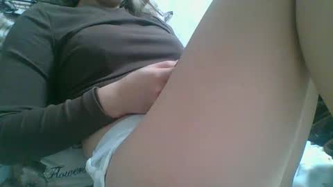 emma_991 online show from October 2025 12:27:01 PM